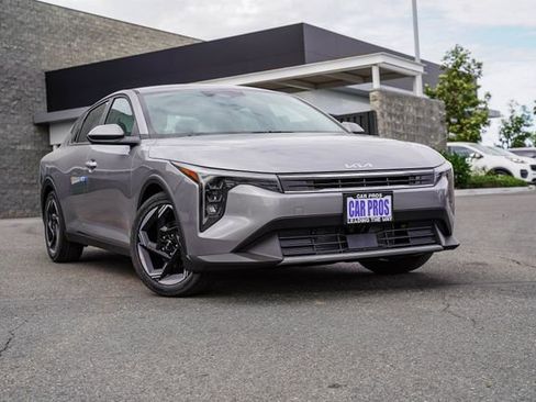 New 2026 Kia K4 EX image 2