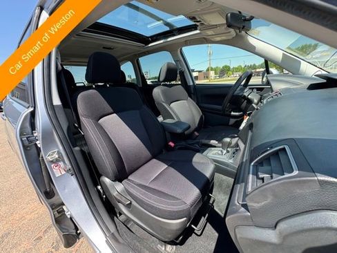 Used 2017 Subaru Forester 2.5i Premium w/ All-Weather Package AWD/4WD image 11
