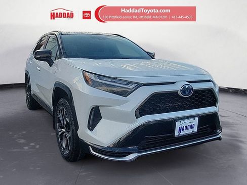 Used 2023 Toyota RAV4 XSE w/ Weather Package AWD/4WD image 7