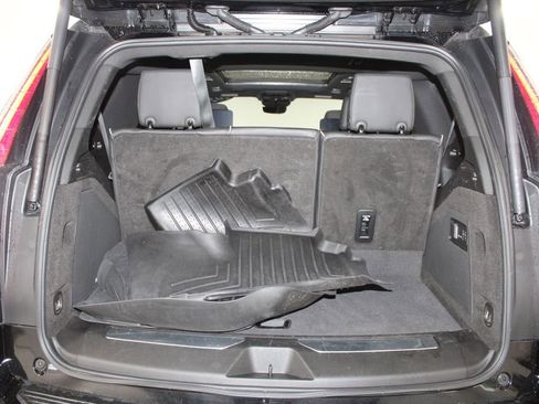 Used 2024 Cadillac Escalade Sport w/ Touring Package AWD/4WD image 16