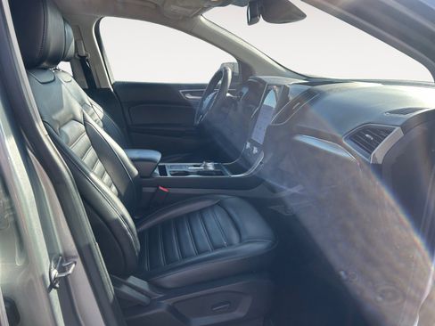 Used 2022 Ford Edge SEL image 15