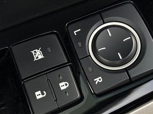 Used 2015 Lexus IS 250 RWD image 39