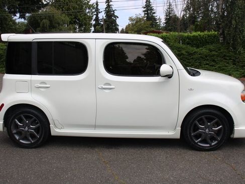 Used 2009 Nissan Cube 1.8 SL w/ Ginormous Pkg FWD image 11