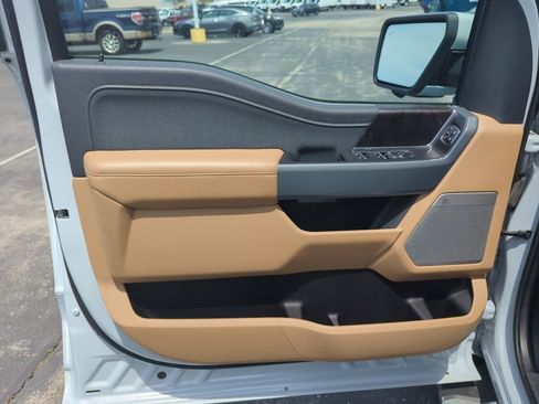 Used 2022 Ford F150 Lariat image 14