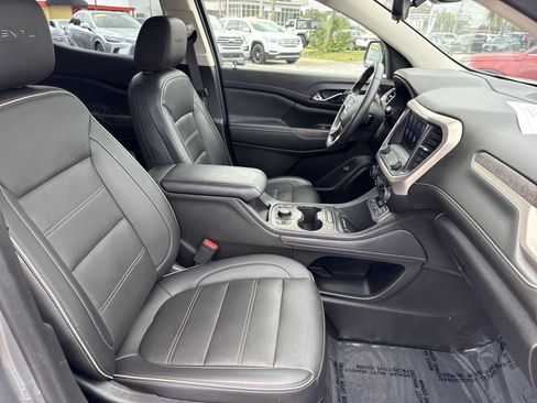 Used 2023 GMC Acadia Denali w/ Denali Ultimate Package FWD image 27