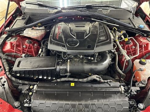 Used 2021 Alfa Romeo Giulia Ti Sport w/ Carbon Package image 27
