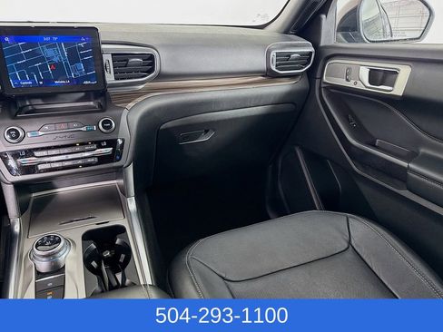 Used 2020 Ford Explorer Limited image 25