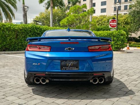 Used 2018 Chevrolet Camaro ZL1 RWD image 25