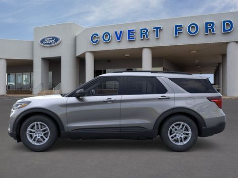 New 2026 Ford Explorer Active RWD image 3