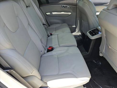 Used 2024 Volvo XC90 T8 Ultimate w/ Lounge Package AWD/4WD image 28
