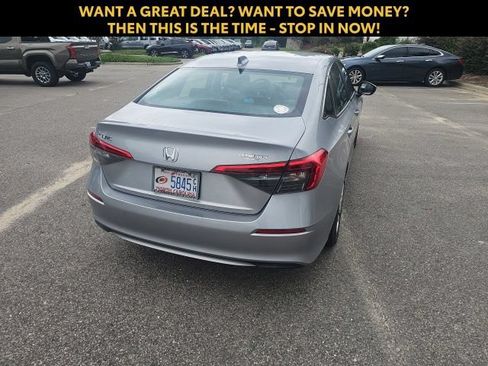 Used 2022 Honda Civic LX image 9