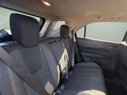 Used 2017 Chevrolet Equinox LT w/ Convenience Package image 22