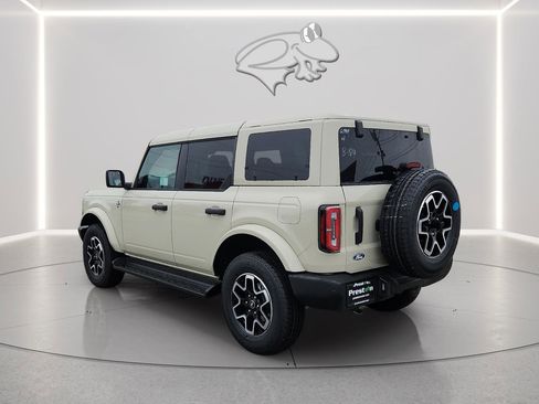 New 2026 Ford Bronco Outer Banks image 2
