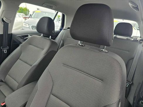 Used 2019 Volkswagen e-Golf SE w/ Driver Assistance Package FWD image 23