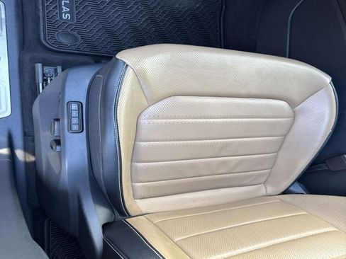 Used 2023 Volkswagen Atlas Cross Sport SEL Premium R-Line image 9