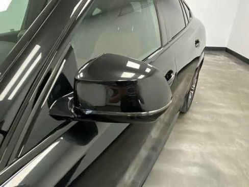 Used 2022 BMW X6 xDrive40i w/ M Sport Package AWD/4WD image 13