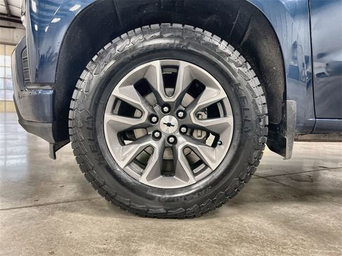 Used 2021 Chevrolet Silverado 1500 RST image 10
