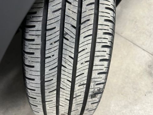 Certified 2022 Buick Encore Preferred w/ Safety Package image 33