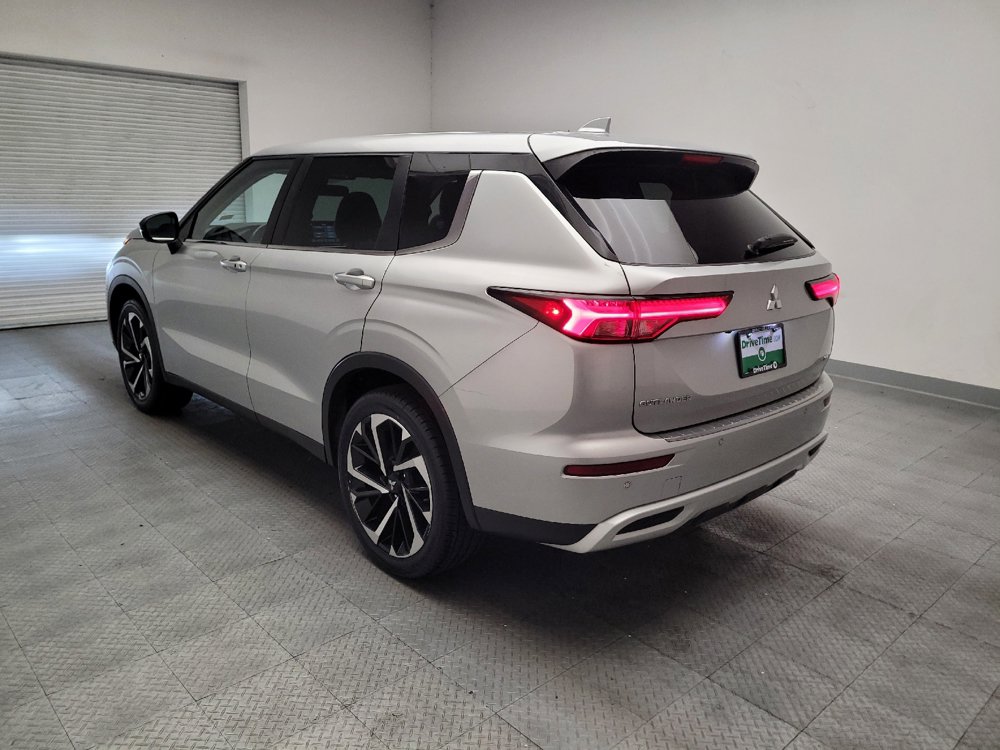 Used 2022 Mitsubishi Outlander SE FWD image 5
