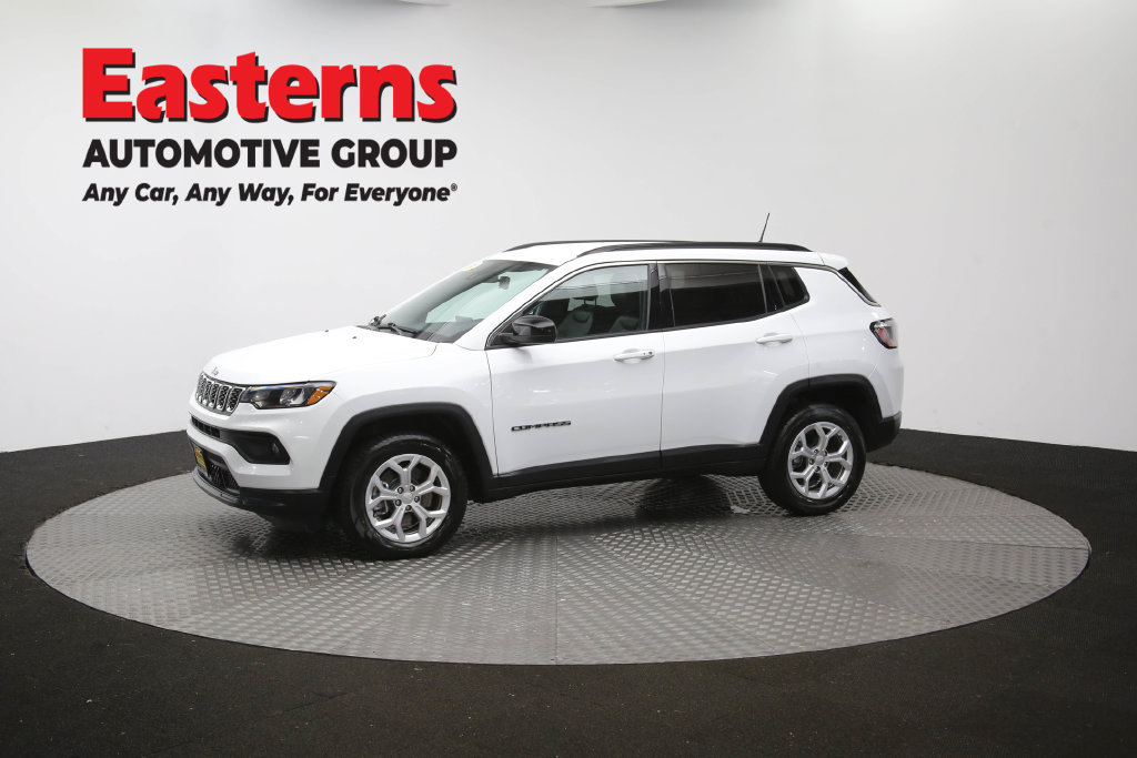 Used 2024 Jeep Compass Latitude AWD/4WD image 59