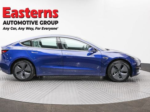 Used 2020 Tesla Model 3 Standard Range Plus image 4