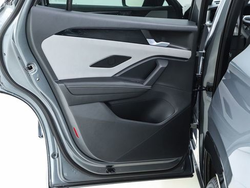 New 2026 Volkswagen Tiguan SE R-Line image 56