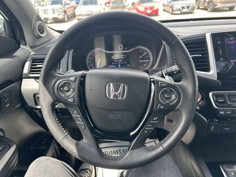 Used 2018 Honda Pilot Touring image 64