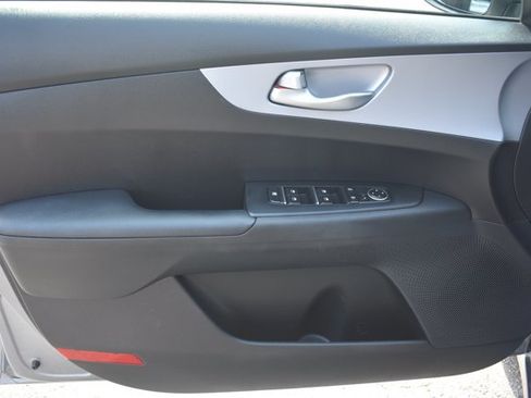 Used 2024 Kia Forte LXS FWD image 11
