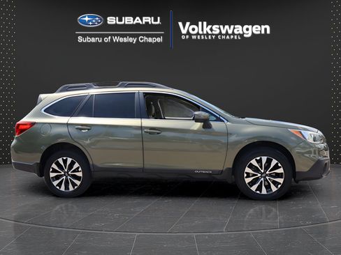 Used 2016 Subaru Outback 3.6R Limited AWD/4WD image 8