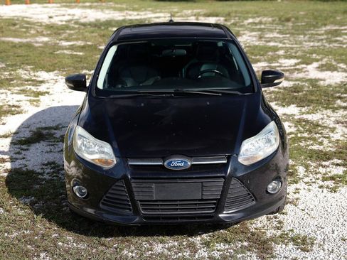 Used 2013 Ford Focus SE FWD image 19