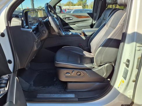 Used 2022 Cadillac Escalade Premium Luxury w/ LPO, Floor Liner Package image 18