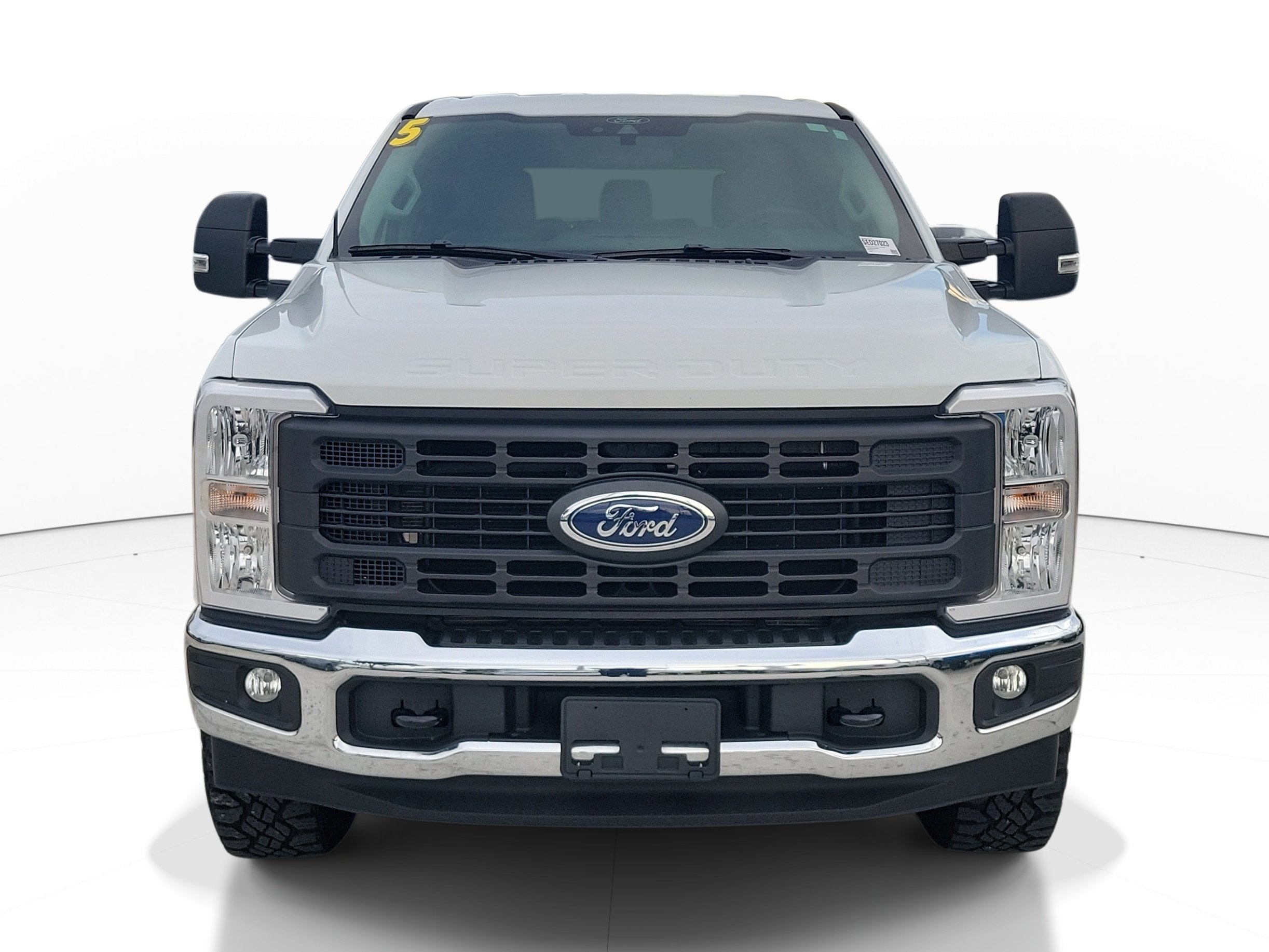 Used 2025 Ford F250 XL AWD/4WD image 2