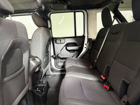Used 2021 Jeep Wrangler Unlimited Sport image 19