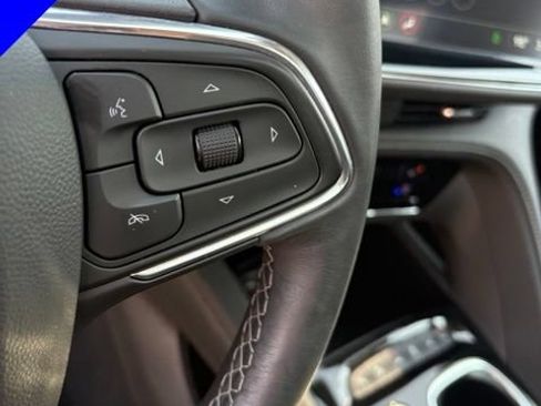 Used 2023 Buick Envision Avenir AWD/4WD image 15