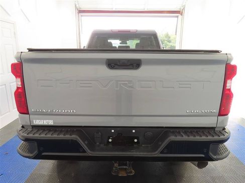 Used 2025 Chevrolet Silverado 2500 Custom w/ Custom Value Package AWD/4WD image 11