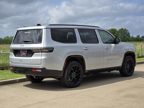New 2026 Jeep Grand Wagoneer Limited AWD/4WD image 3