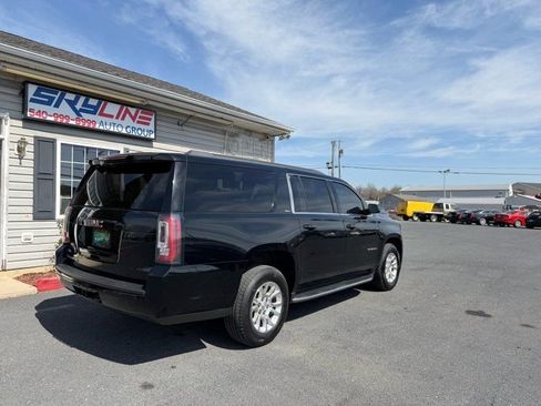 Used 2018 GMC Yukon XL SLT w/ HD Trailering Package image 3
