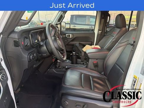 Used 2024 Jeep Wrangler Unlimited Rubicon w/ Convenience Group image 21
