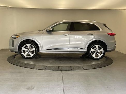Certified 2025 Audi Q5 Premium w/ Premium Plus AWD/4WD image 2