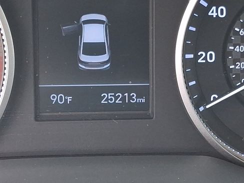 Used 2020 Hyundai Elantra SE FWD image 21