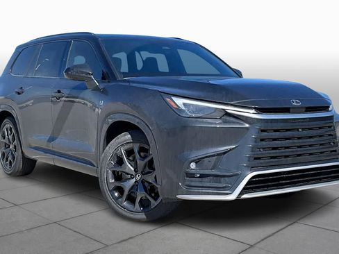 New 2026 Lexus TX 500h AWD image 3