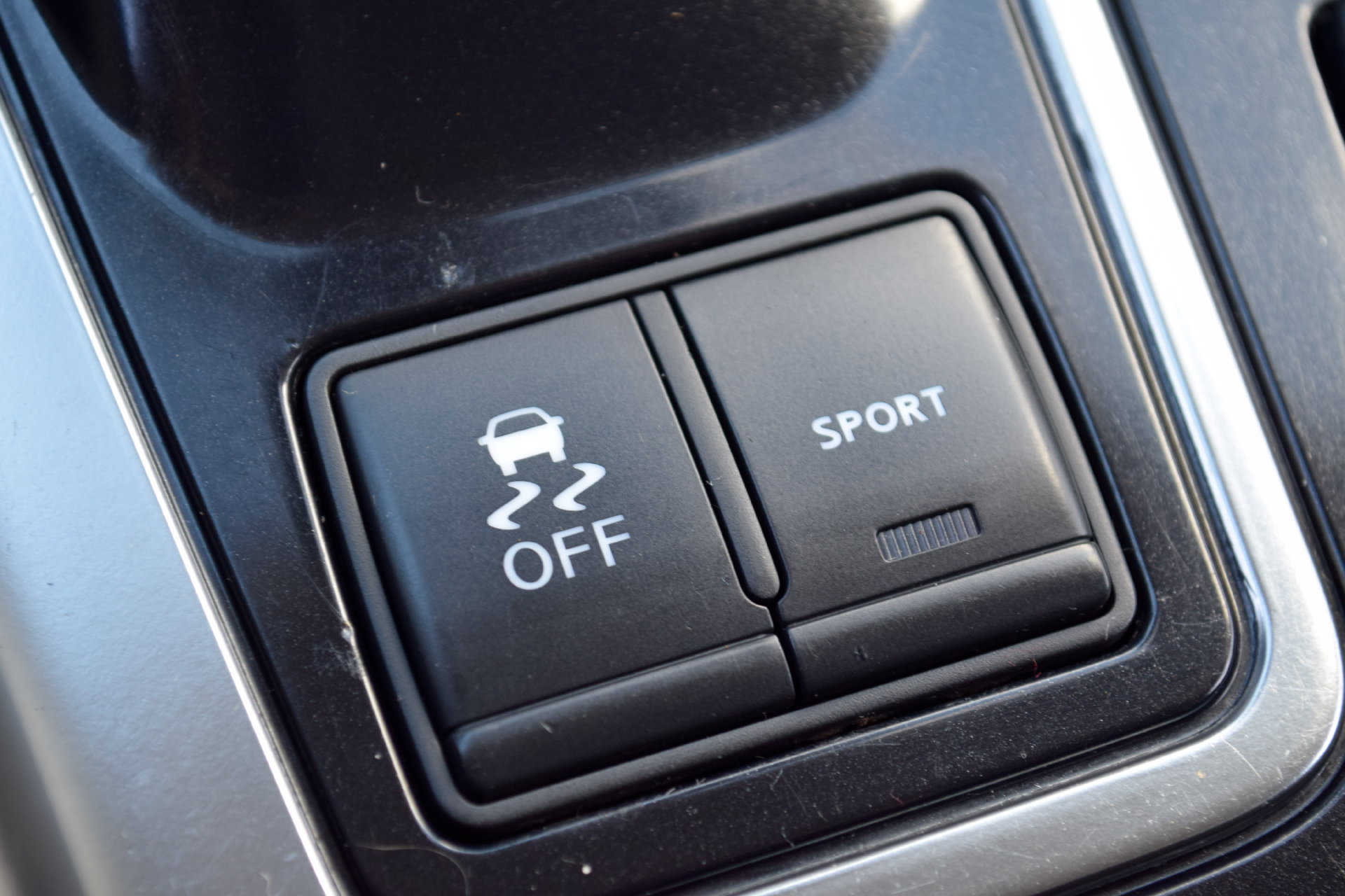 Used 2023 Nissan Maxima SV w/ Floor Mat Group FWD image 12