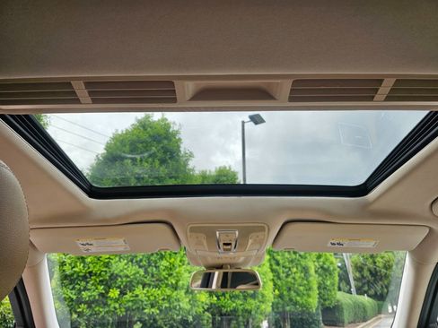 Used 2018 Mercedes-Benz GLE 350 w/ Premium 1 Package image 37