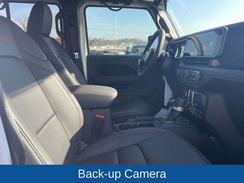 Certified 2025 Jeep Gladiator Rubicon image 16