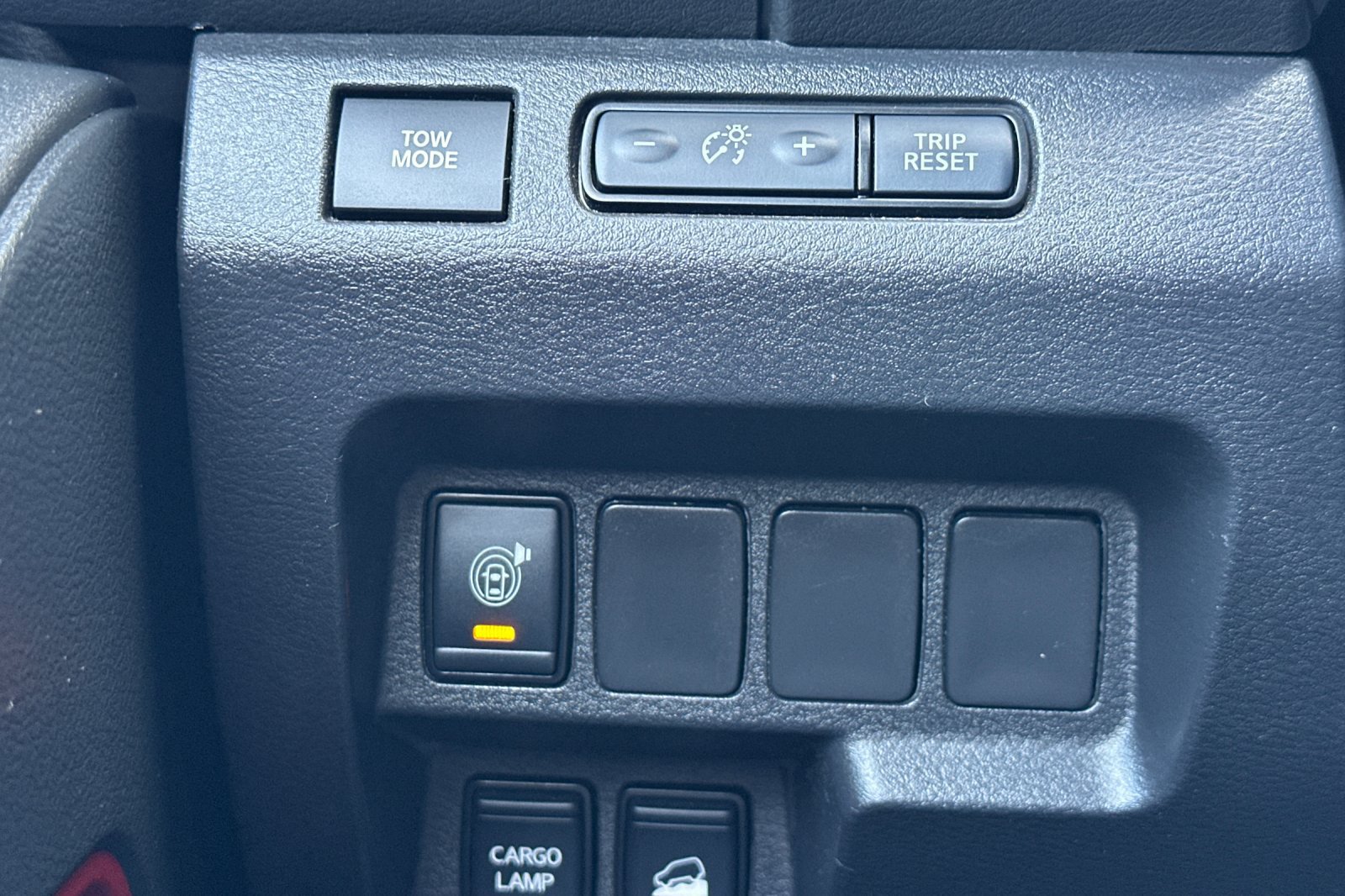 Used 2025 Nissan Frontier PRO-4X AWD/4WD image 34
