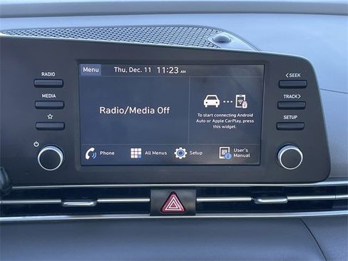 Used 2025 Hyundai Elantra SE image 16