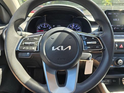 Used 2023 Kia Forte LXS FWD image 15