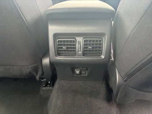 Used 2025 Toyota Camry LE image 23