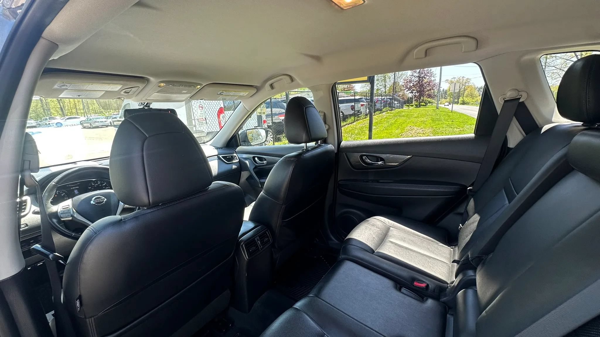 Used 2016 Nissan Rogue SL AWD/4WD image 27