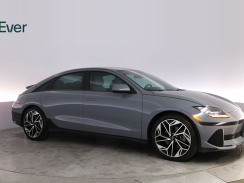 Used 2023 Hyundai Ioniq 6 SEL RWD image 14